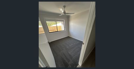 Large Family Friendly Home - Photo 2