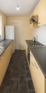 Room in a Shared House, Selsey Road, B17 - Photo 3