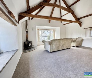 2 bedroom coach house to rent - Photo 1