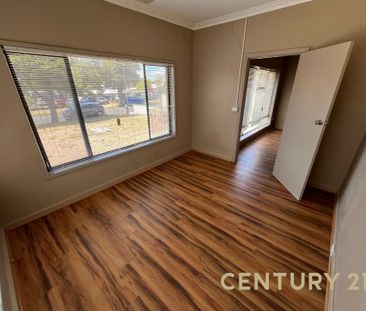 Comfortable & Convenient Family Living in Noble Park - Photo 4