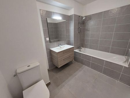 location Appartement T2 DE 41.58m² À NIMES - Photo 5