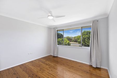 Immaculately Presented Beachside Cottage - Photo 2