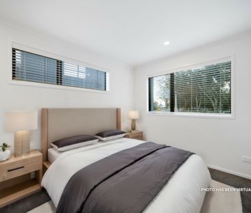 Near-New Stylish Townhouses - Photo 5