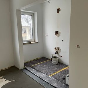 Mietwohnung in München - Sanierte 3 Zimmer Wohnung mit Balkon - Photo 2