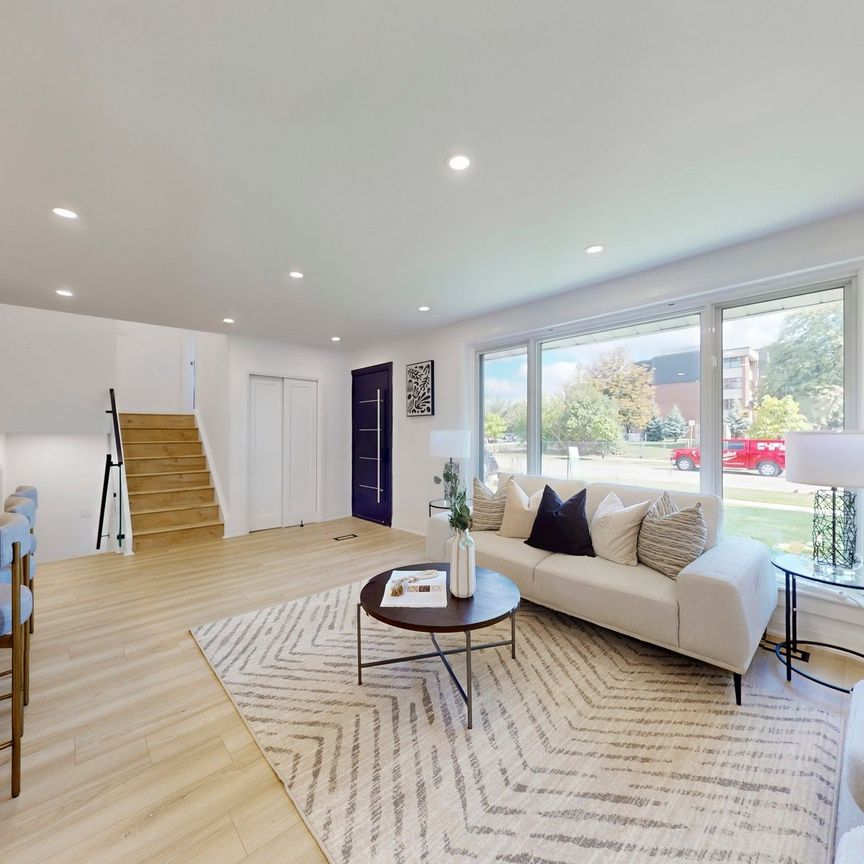 For Lease - 1354 Kelly Road, Mississauga, Ontario - Photo 1