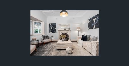 Stunning 3 bedroom + study family home in the McKinnon School Zone - Photo 4