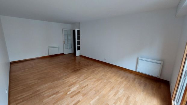 location Appartement T3 DE 74.38m² À PARIS - Photo 1