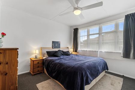 Renovated 3-Bedroom Home - Move-In Ready - Photo 5