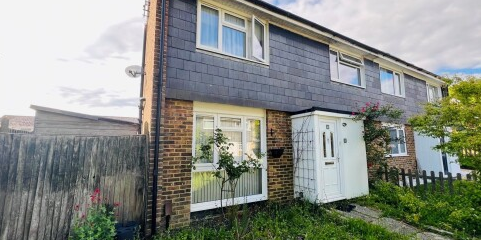 Southgate 1 bedroom semi-detached house to rent - Photo 3