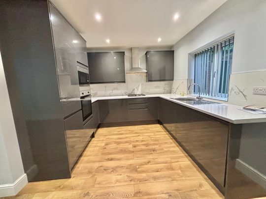 Weavers Walk, Coventry, CV6 - Photo 1