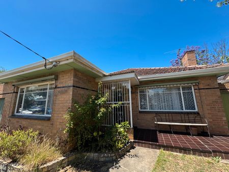 102A Hoffmans Road, Essendon VIC 3040 - Photo 4