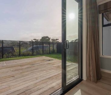 Modern 3-Bedroom Home with Sea Views in the Heart of Hobsonville Point - Photo 5