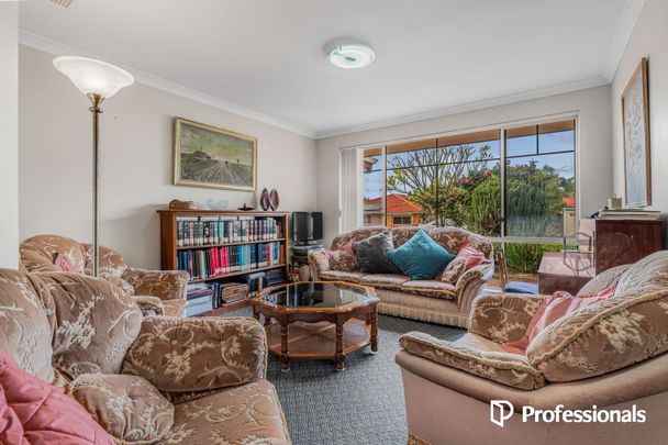 Spacious 4-Bedroom Family Home in Caversham! - Photo 1