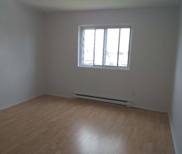 POINTE AUX TREMBRES 4 1/2 LIBRE 1ER JANVIER 2026 - Photo 3