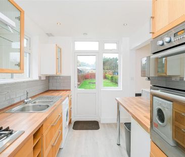 3 bedroom semi-detached house to rent - Photo 1