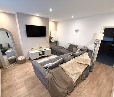 2 Bedroom Terraced To Let - Photo 2