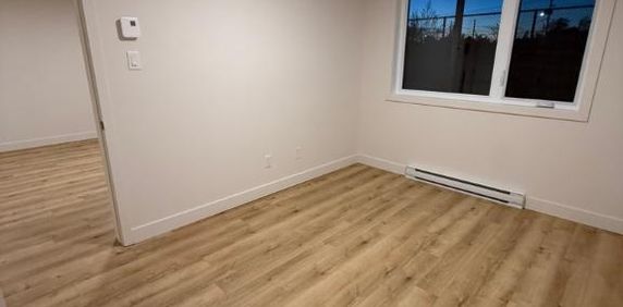 5 1/2 à louer - Photo 2