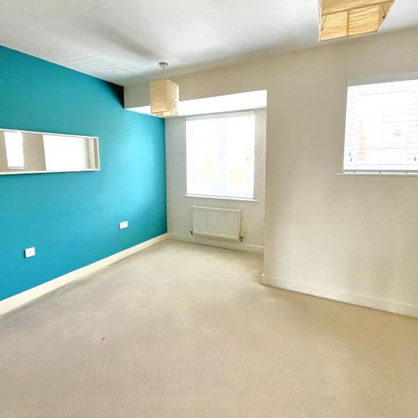 Henage Lane, Old Woking - 2 bedrooms Property for lettings - Seymours - Photo 1