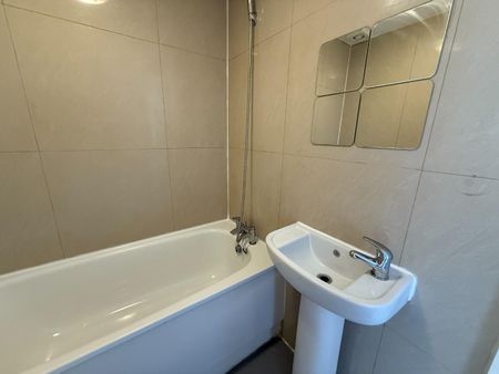 Stokes Croft, Bristol - Photo 2