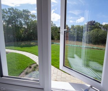 3 bedroom semi-detached house to rent - Photo 3