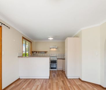 3 Bedroom Homette - Great Location - Photo 1