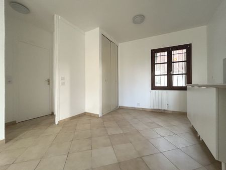 Location Appartement 2 pièces 41m² - Photo 3