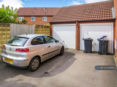 3 bedroom terraced house to rent - Photo 2
