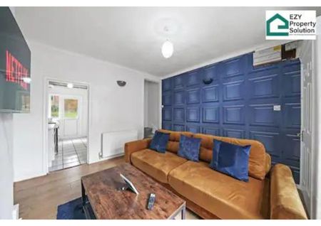 2 Bed Terraced House, Northborough Road, SW16 - Photo 4