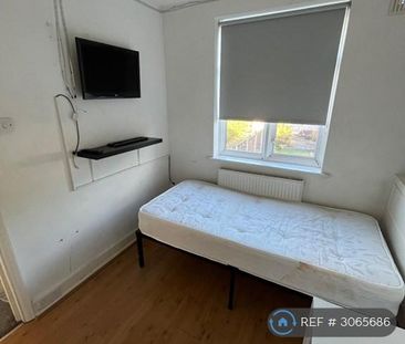 3 bedroom terraced house to rent - Photo 6