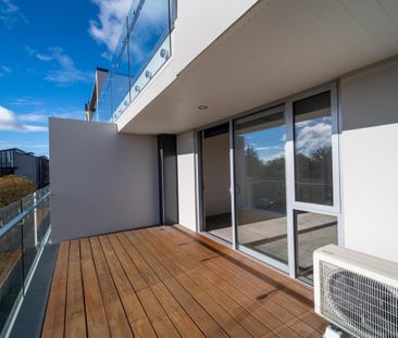 2 Bedroom Apartment on Colombo Street - Photo 4