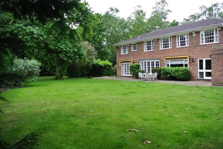 Ince Road, Burwood Park, Walton-on-thames, Surrey, KT12 - Photo 2