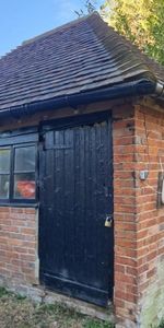 2 bedroom semi-detached house to rent - Photo 4