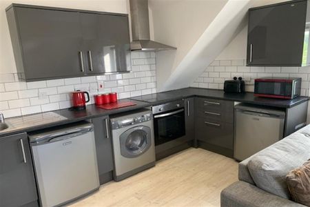 2 bedroom apartment to rent - Photo 4