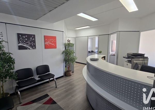 Via Gaetano Colombo, Genova, Liguria 16122