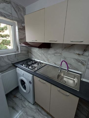 Garsoniera confort 1 Etaj 2 - Zona Zamca - Fotografie 5