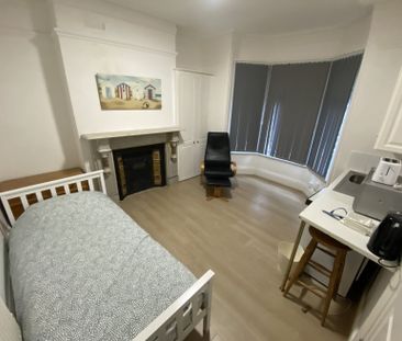 1 bedroom house share to rent - Photo 1