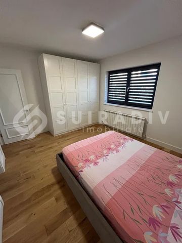 Casa de inchiriat cu 5 camere, 3 bai, curte in Dezmir - Photo 3