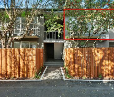 10/23 Hallam Street, Quarry Hill, Vic 3550 - Photo 1