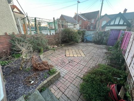 5 bedroom terraced house to rent - Photo 4