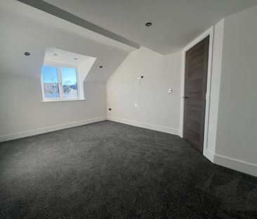 High Street, Neston - Photo 1