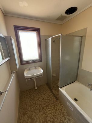 9 Sylvia Avenue, Port Augusta - Photo 1