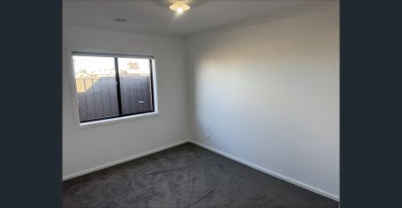 Brand New 4 Bedroom Home - Photo 3