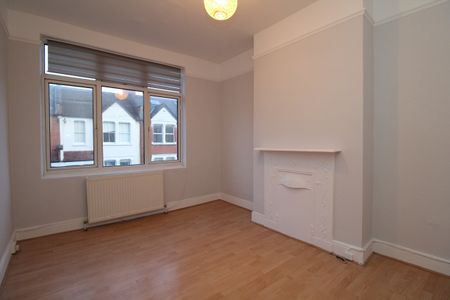 Willow Vale, Shepherds Bush, W12, London - Photo 2