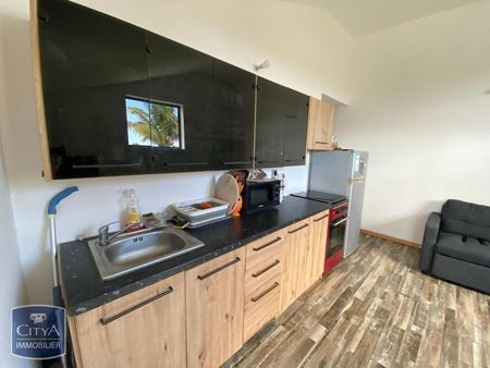 Location Appartement 2 pièces 42m² ST LOUIS 97450 - Photo 3