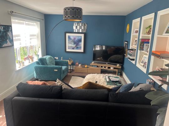 2 bedroom flat to rent - Photo 1