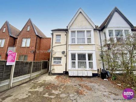 1 bedroom property to rent in Westcliff On Sea - Photo 4