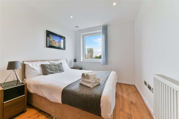 Two-bedroom, two-bathroom apartment situated in Providence place. The property benefits from a private balcony. - Photo 1