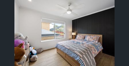 Spacious Family Home with Multiple Living Zones & Exceptional Outdoor Entertaining - Photo 5
