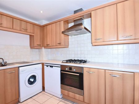 2 Bed Flat, Iliffe Close, RG1 - Photo 5