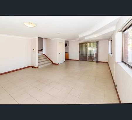 295 Maroubra Road, Maroubra, NSW 2035 - Photo 2